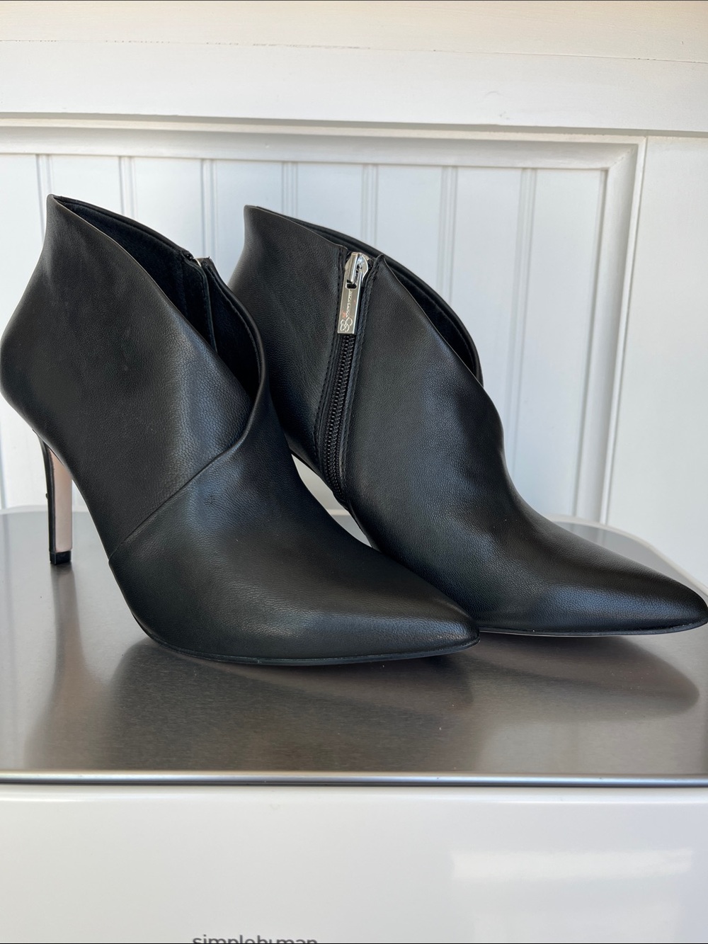 Jessica Simpson Layra Black Italia Nappa Leather Ankle Booties 6.5M Pointed